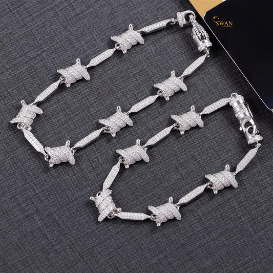 Stylish Diamond Barbed Wire Link Bracelet Luxury Iced Out Statement Jewelry with Handcrafted Natural Diamonds swandiamond