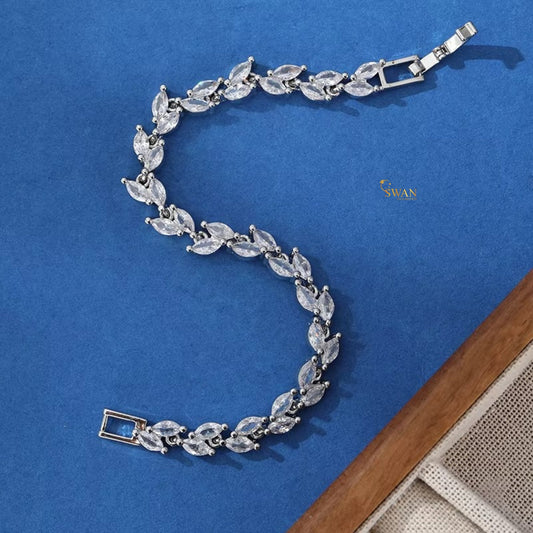 Elegant Marquise Cut Diamond Tennis Bracelet in White Gold Sparkling Natural Diamond Jewelry Luxury Timeless Gift for Her swandiamond