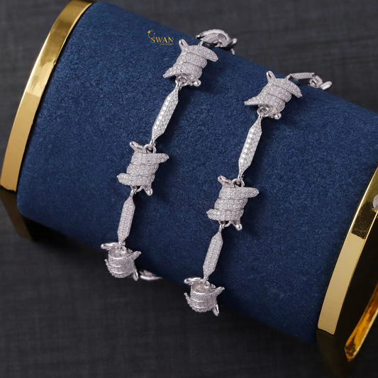 Stylish Diamond Barbed Wire Link Bracelet Luxury Iced Out Statement Jewelry with Handcrafted Natural Diamonds swandiamond