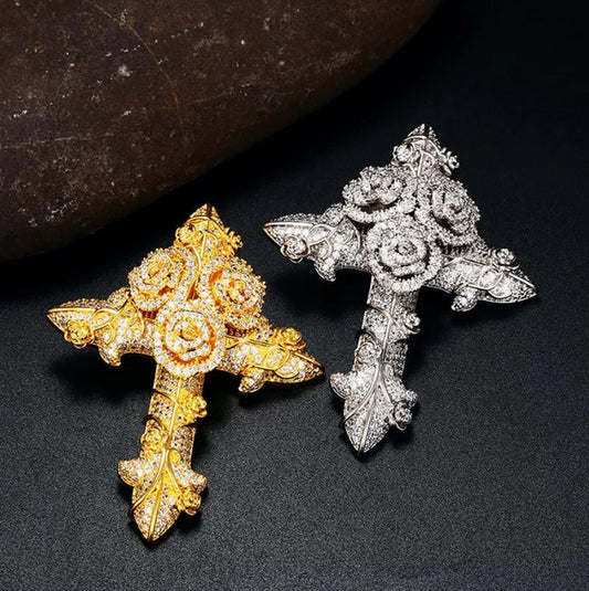 Customized Jewelry Pendant Necklace Hip Hop Vintage Cross Moissanite Pendant by swandiamond